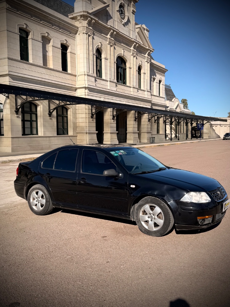 Volkswagen BORA 4P 2,0 Trendline 115CV — foto 3