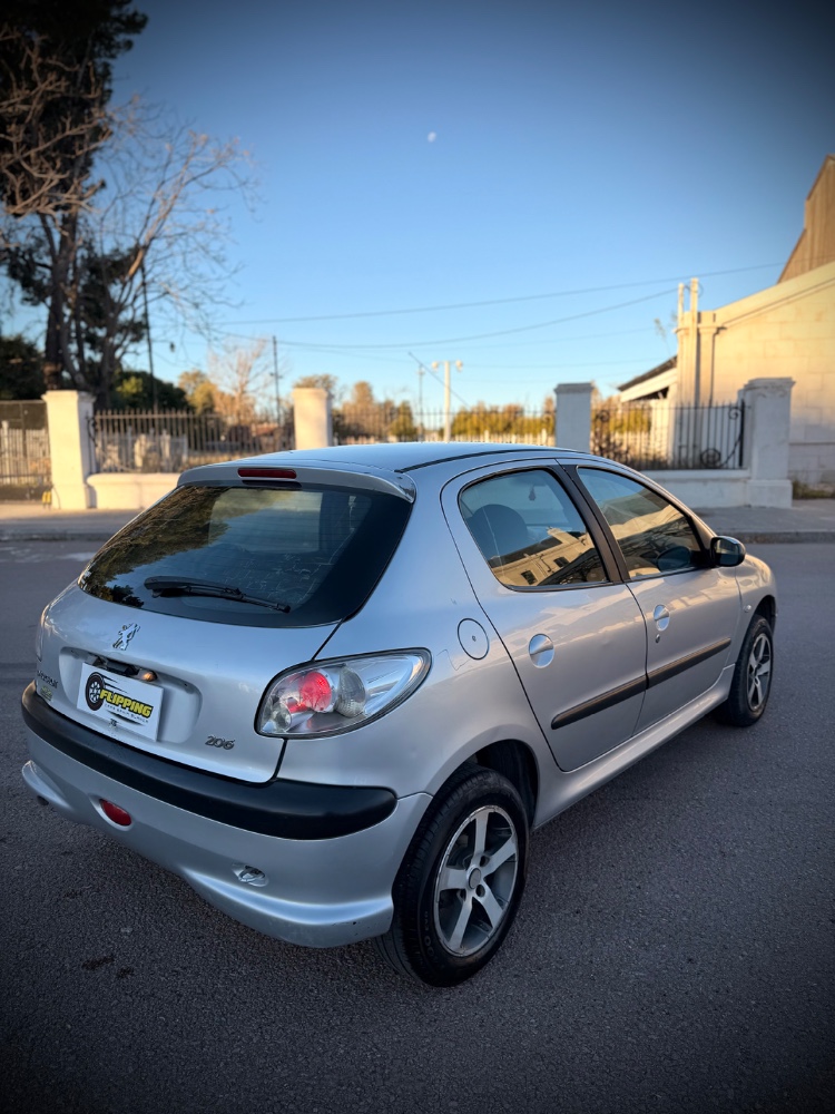 Peugeot 207 COMPACT — foto 5