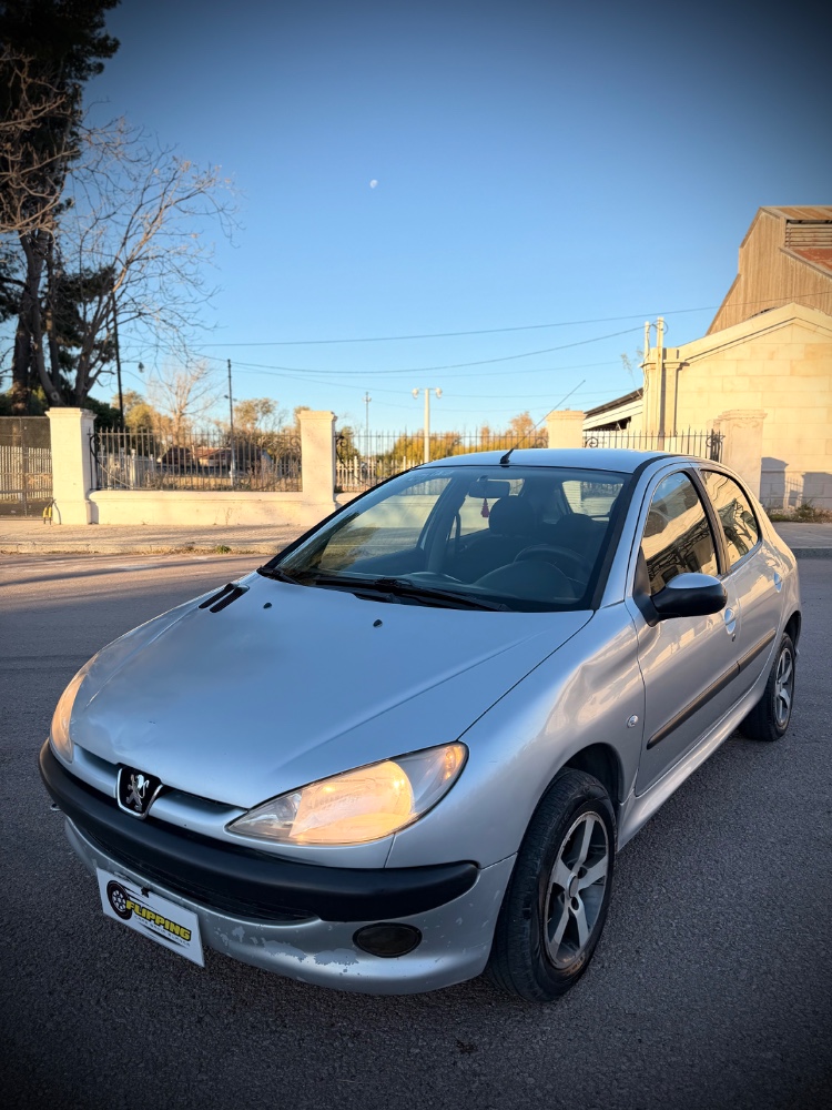 Peugeot 207 COMPACT — foto 8