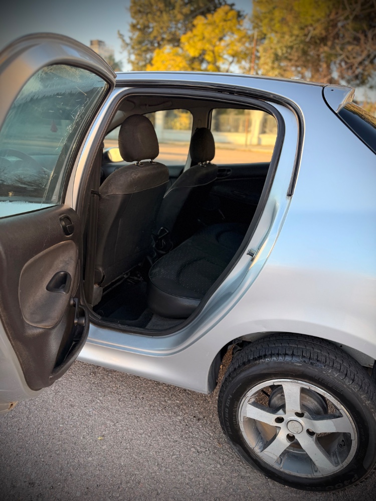 Peugeot 207 COMPACT — foto 10