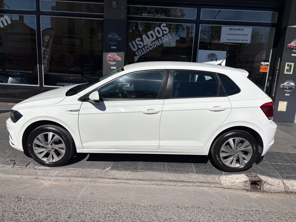 Volkswagen Polo Comfortline Plus 1.6 MSI AT — foto 9