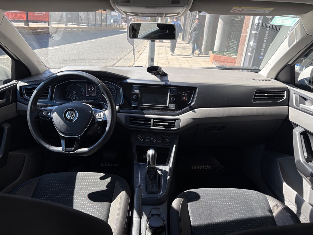 Volkswagen Polo Comfortline Plus 1.6 MSI AT — foto 14