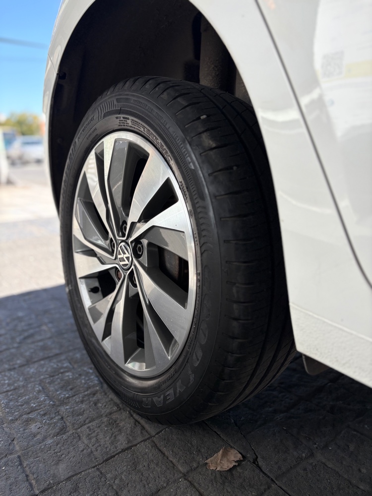 Volkswagen Polo Comfortline Plus 1.6 MSI AT — foto 17