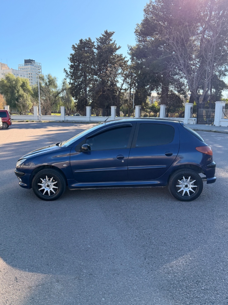 Peugeot 206 — foto 10