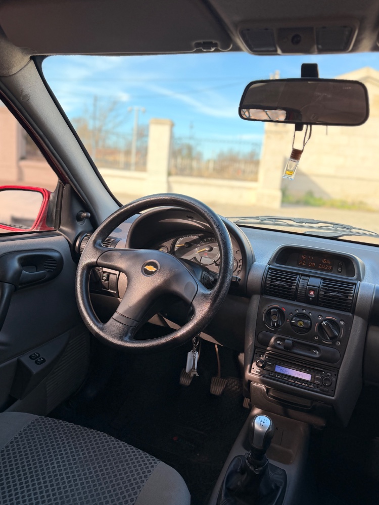 Volkswagen Gol Trend — foto 3