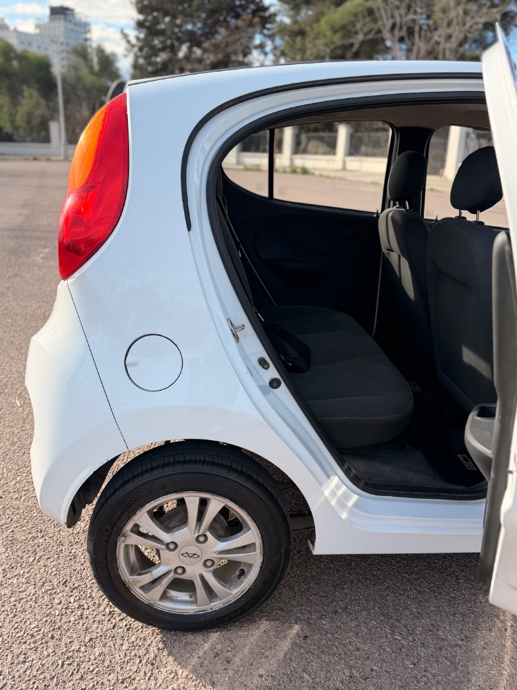 Chery QQ 5P 1,1 Comfort — foto 8