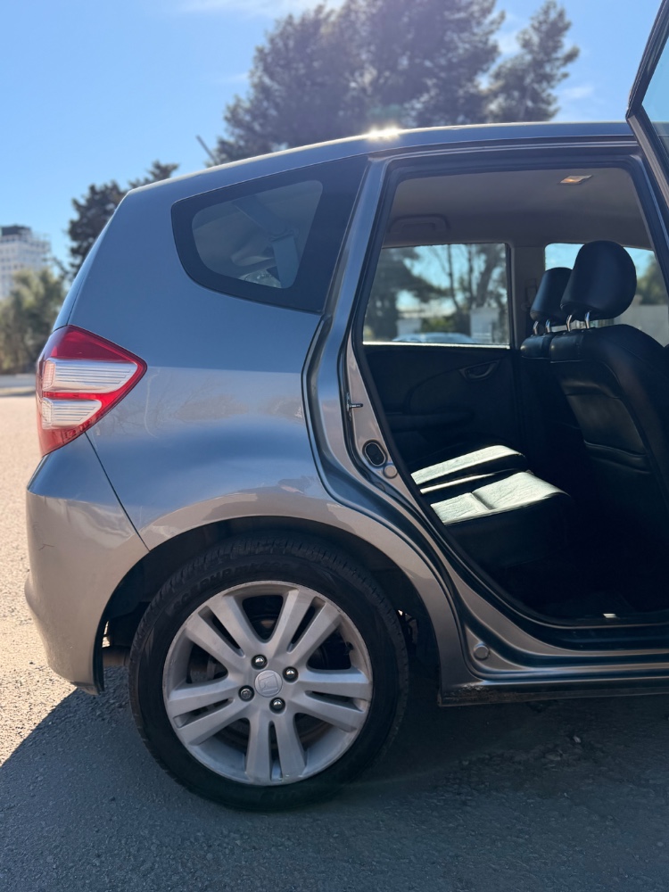 Honda F i T I-VTEC — foto 3