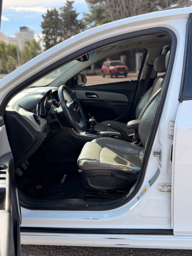 Chevrolet CRUZE 4P 1,4 T Ltz AT — foto 3