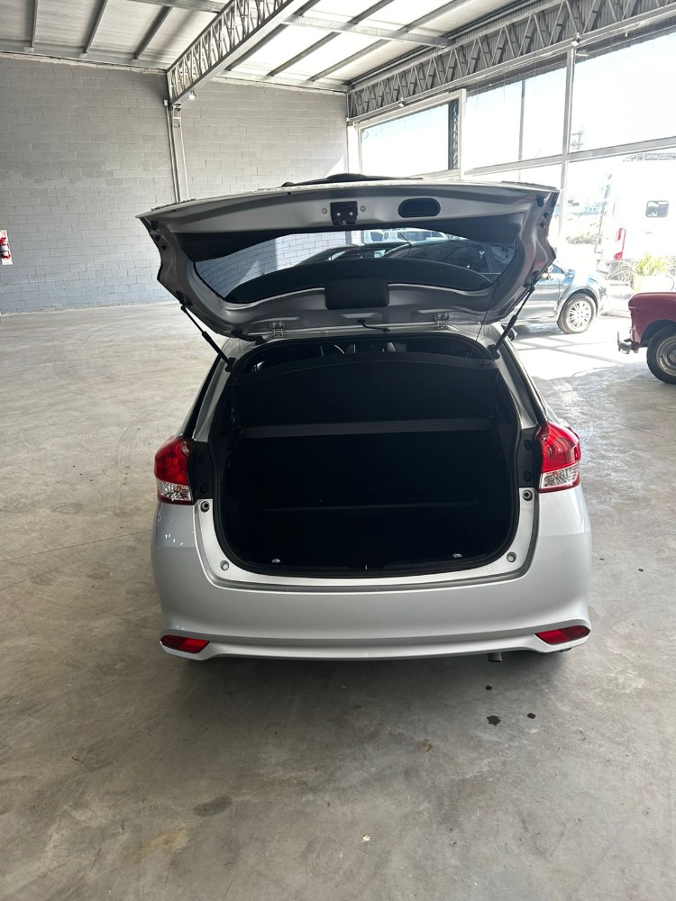 Toyota YARIS XS — foto 6