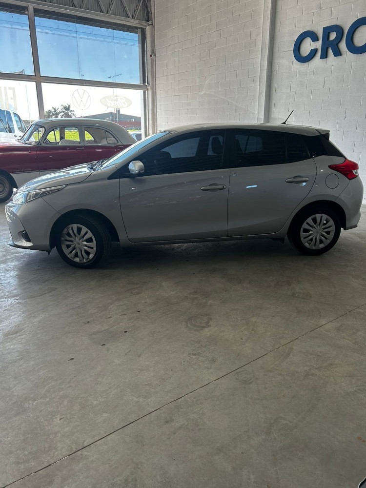 Toyota YARIS XS — foto 8