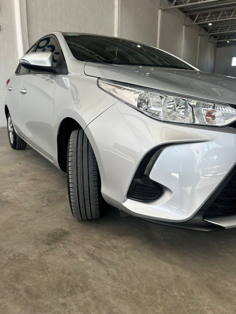 Toyota YARIS XS — foto 10