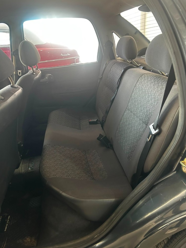 Chevrolet CLASSIC LT 4P — foto 4