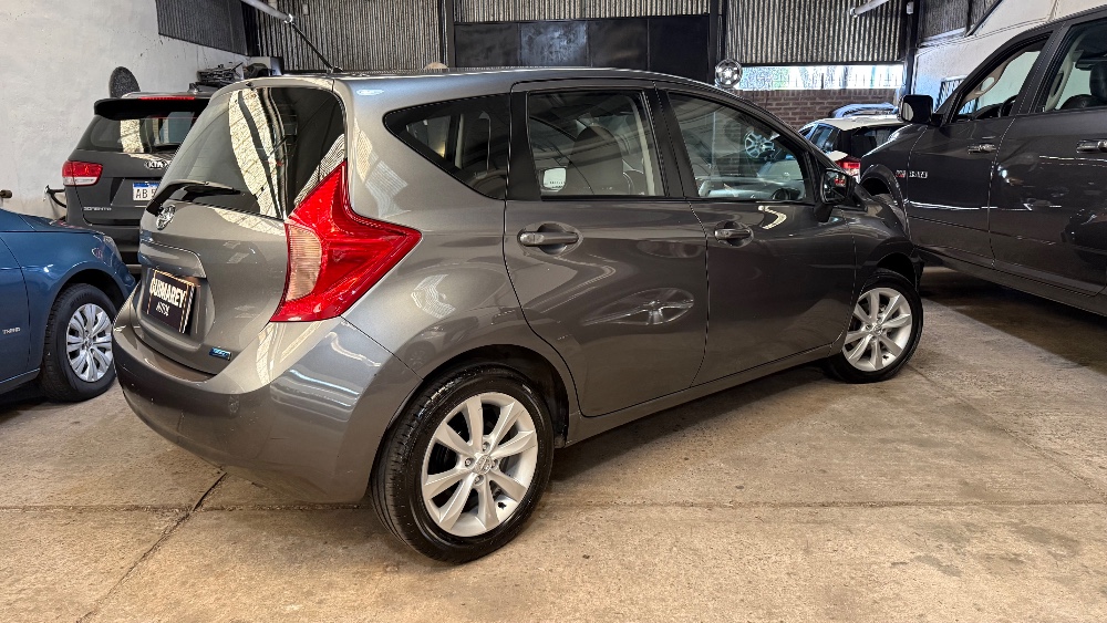 Nissan NOTE 5P 1,6 Exclusive Pure Drive CVT — foto 8