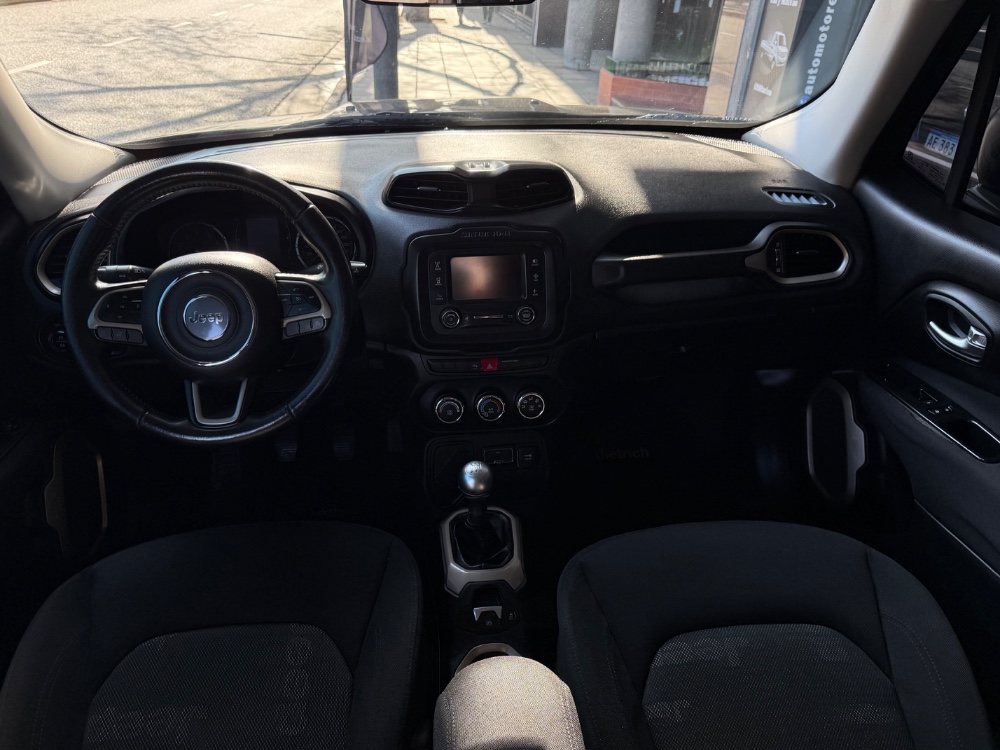 Jeep Renegade Sport — foto 9
