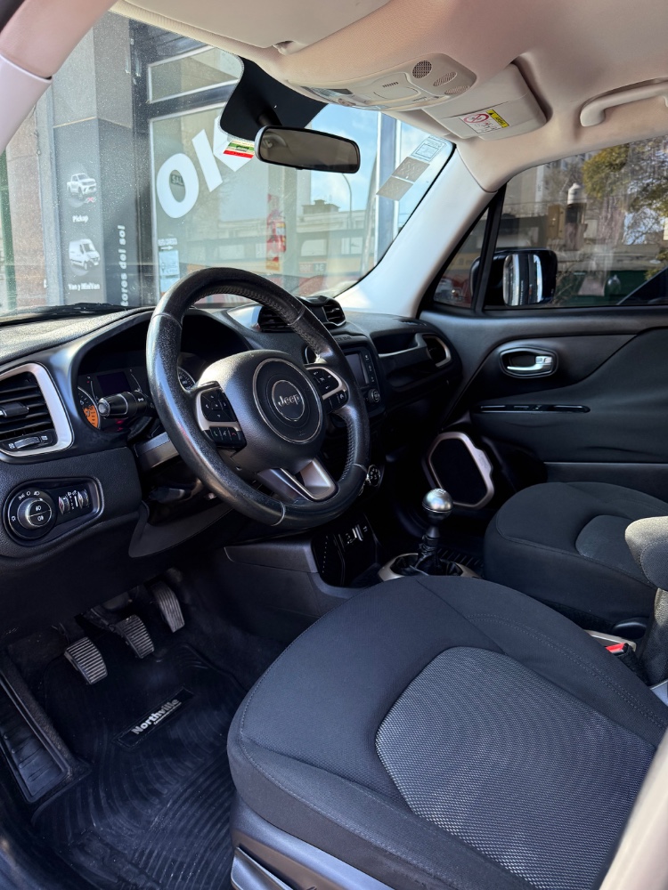 Jeep Renegade Sport — foto 10