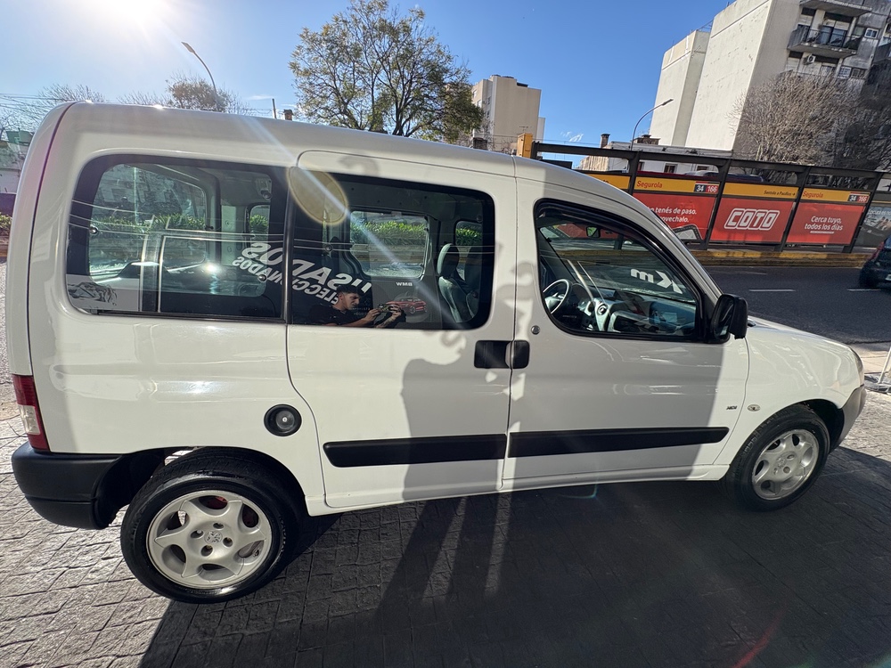 Peugeot Partner PATAGONICA 1.6 Hdi  — foto 2