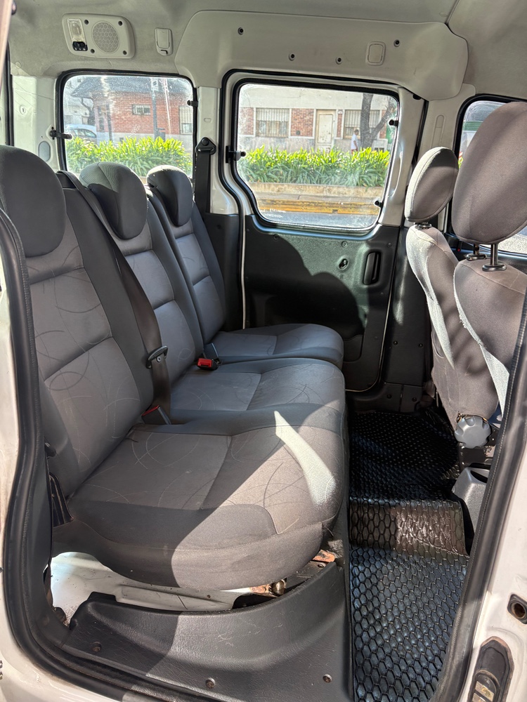 Peugeot Partner PATAGONICA 1.6 Hdi  — foto 8