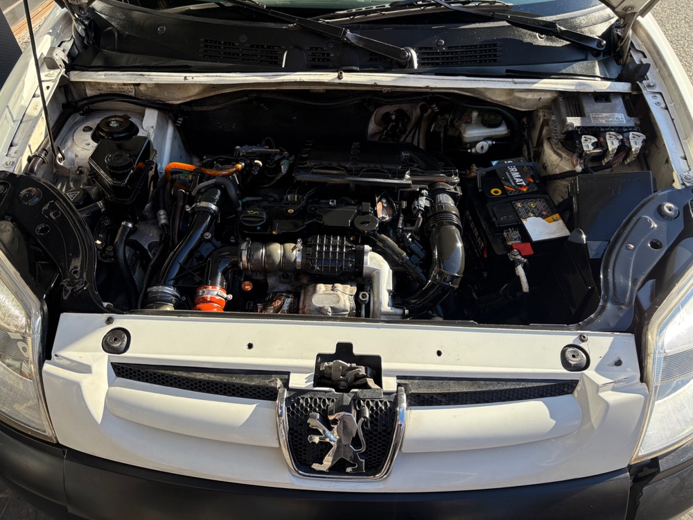 Peugeot Partner PATAGONICA 1.6 Hdi  — foto 12