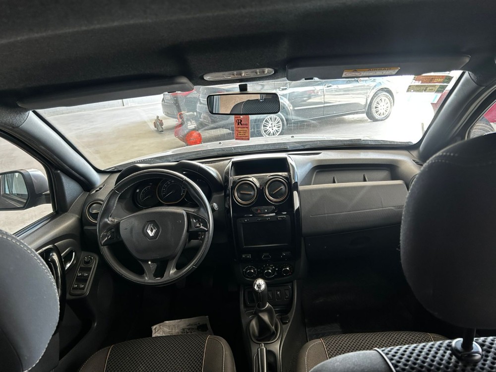 Renault DUSTER PRIVILEGE 1.6 — foto 2