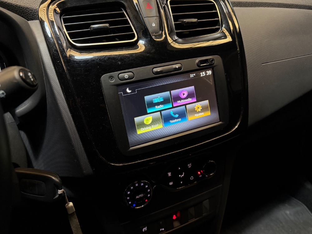Renault SANDERO STEPWAY 5P 1,6 16V Intens CVT — foto 10