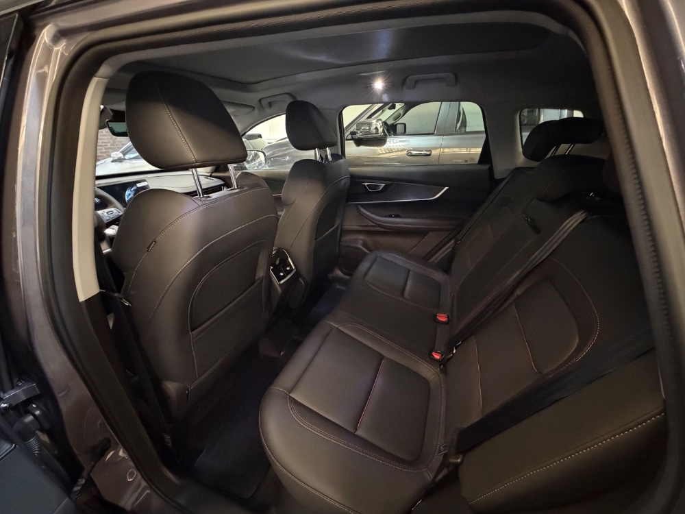 Chery TIGGO 7 5P 1,5 T 4X2 Premium CVT Pro Hybrid — foto 9