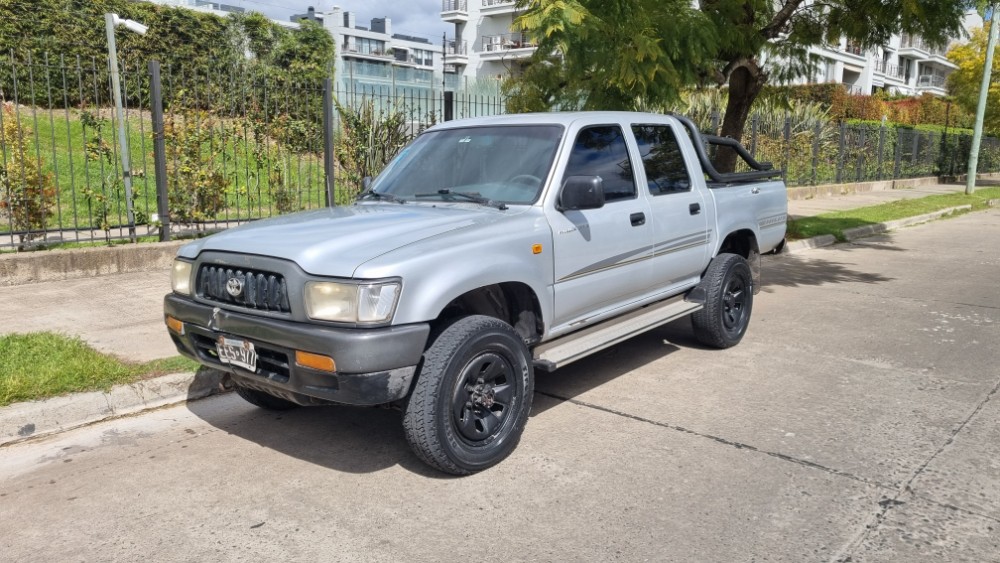 Toyota HILUX PICK - UP DX 3.0 D 4x4   — foto 6