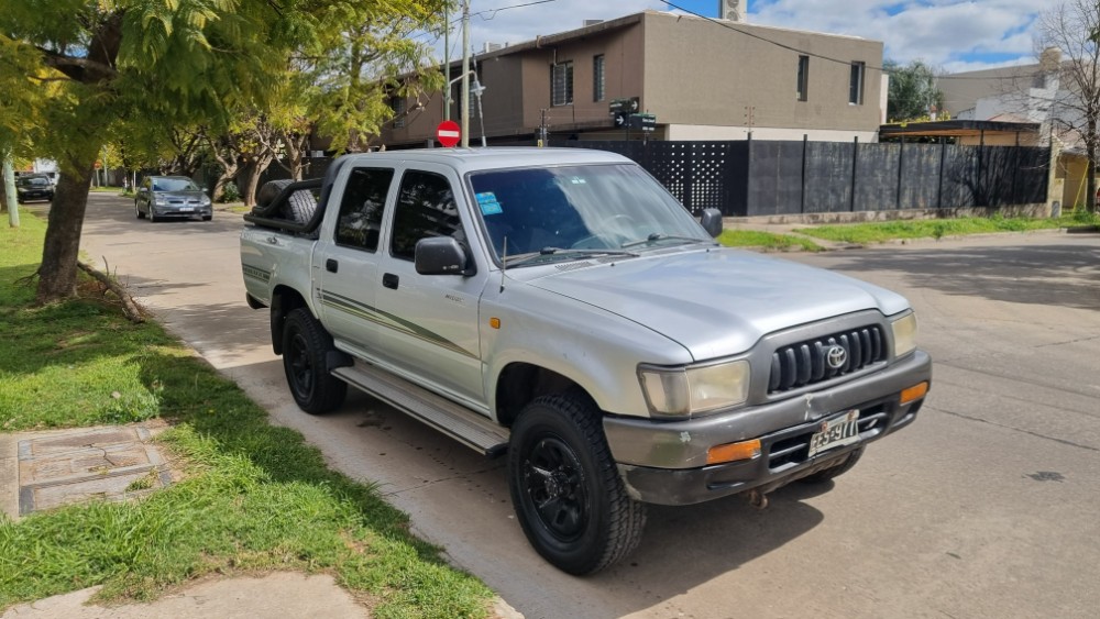 Toyota HILUX PICK - UP DX 3.0 D 4x4   — foto 9