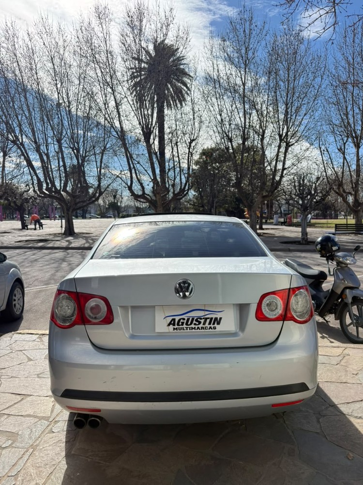 Volkswagen VENTO ADVANCE — foto 3
