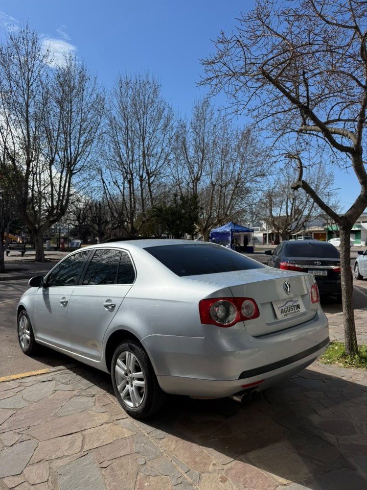 Volkswagen VENTO ADVANCE — foto 4