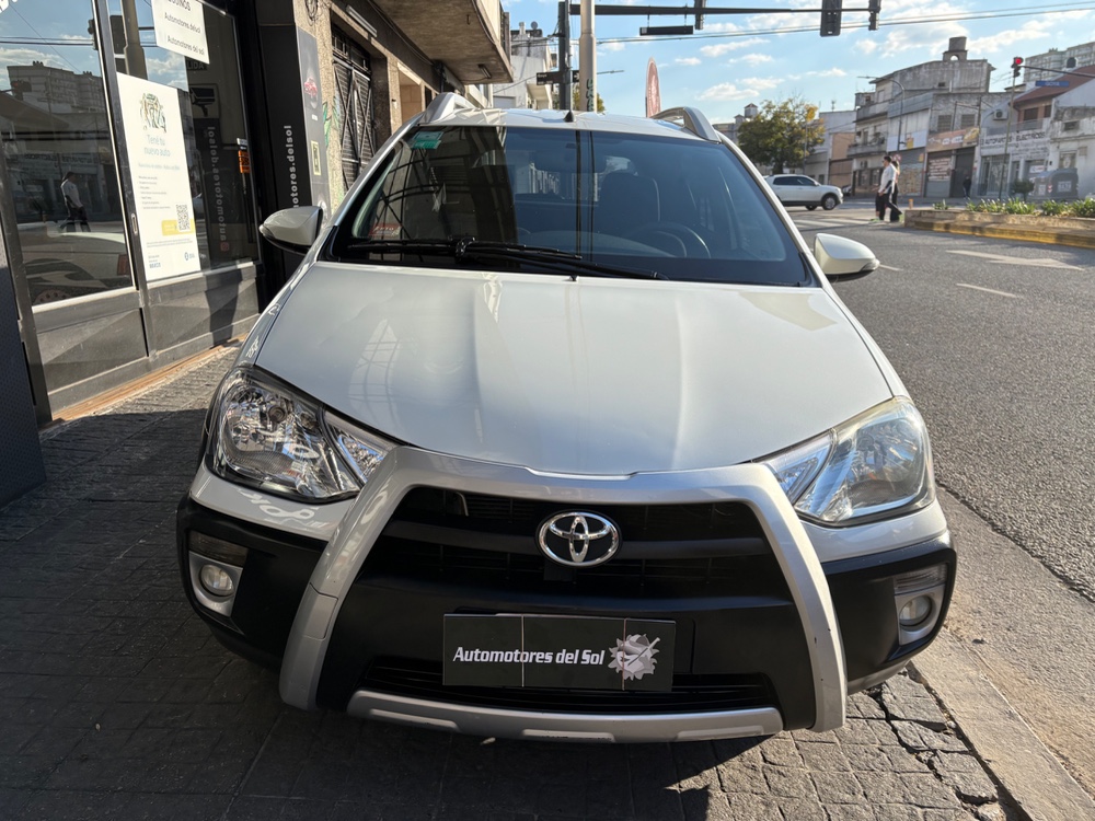 Toyota Etios Cross 1.5 M/T  — foto 2