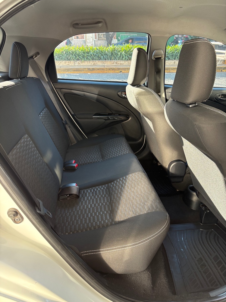 Toyota Etios Cross 1.5 M/T  — foto 9