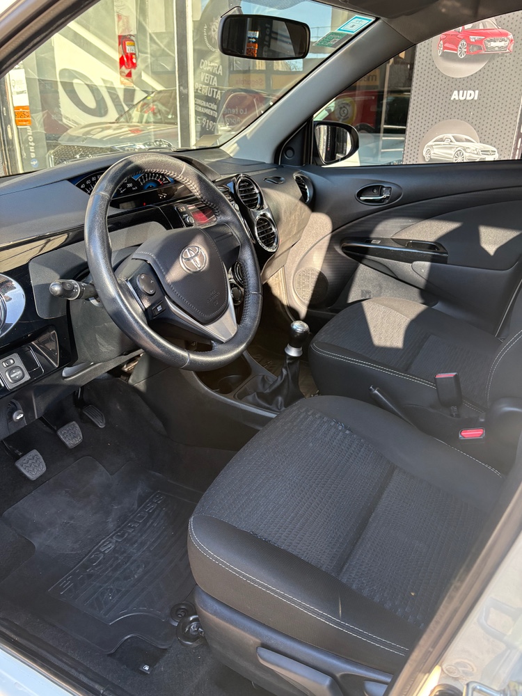 Toyota Etios Cross 1.5 M/T  — foto 14