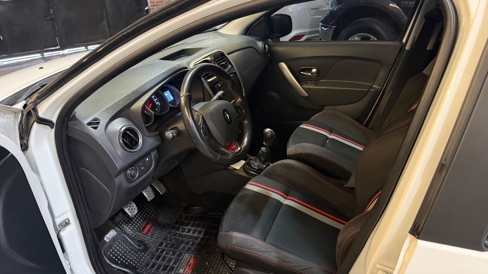 Renault Sandero RS — foto 2