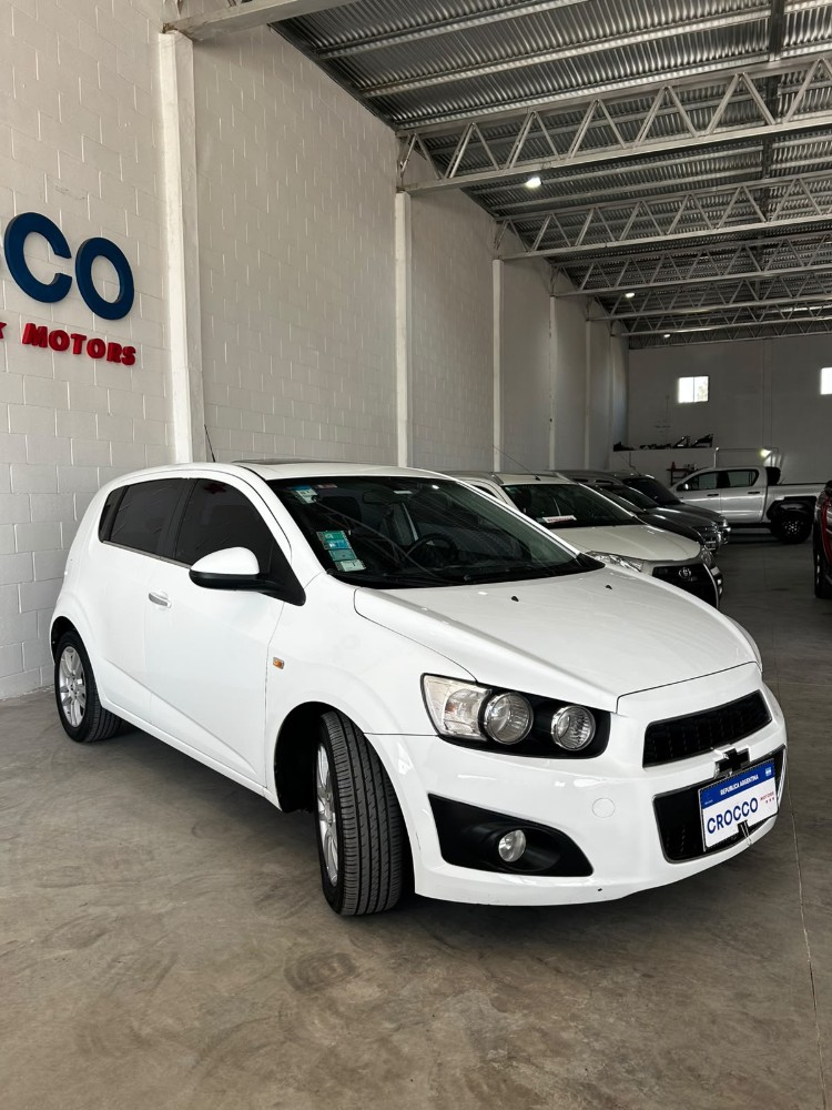 Chevrolet SONIC LTZ MT — foto 7