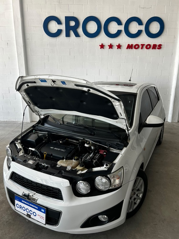Chevrolet SONIC LTZ MT — foto 11