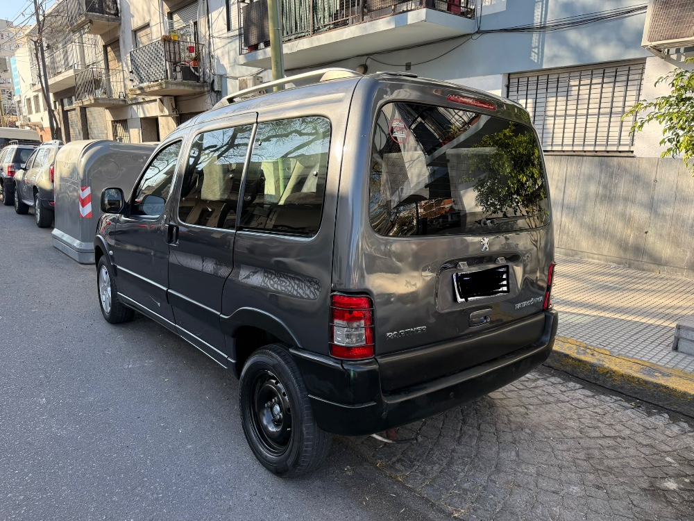 Peugeot Partner Patagonica 1,6 2plc Vtc Plus 2014 — foto 4