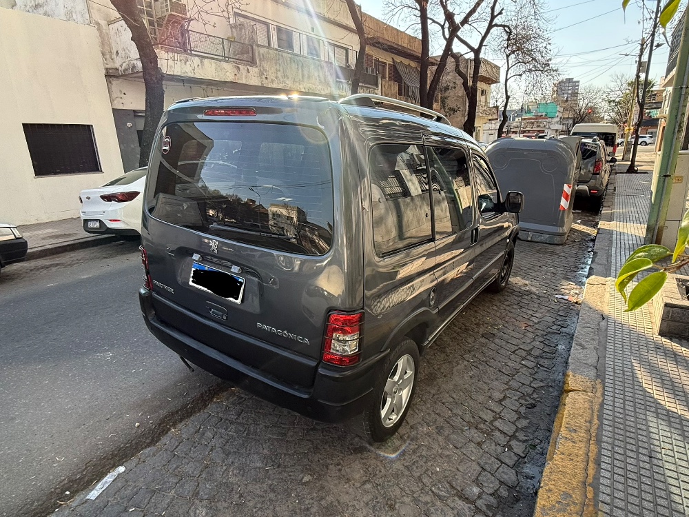 Peugeot Partner Patagonica 1,6 2plc Vtc Plus 2014 — foto 6