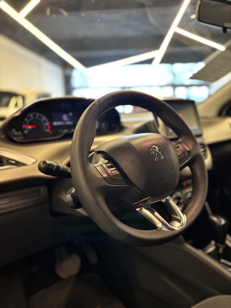 Peugeot 2008 Allure — foto 2