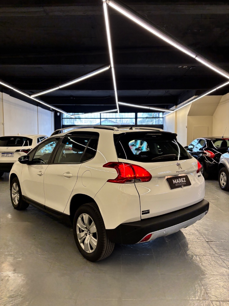 Peugeot 2008 Allure — foto 6