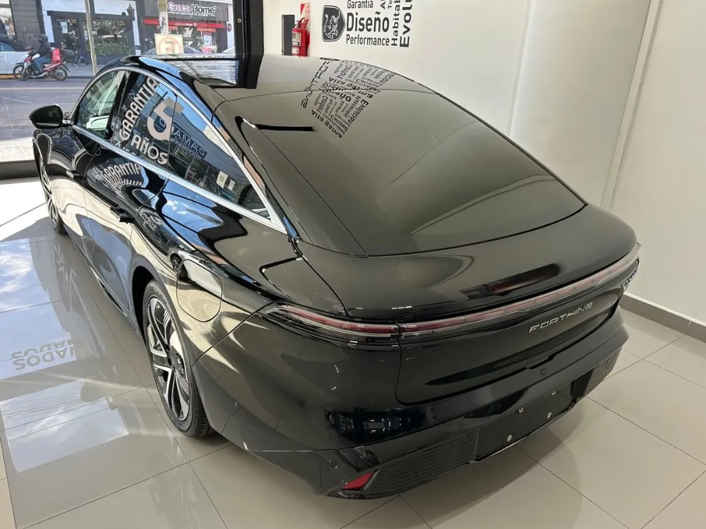 Forthing S7 REEV 1.5 Electrico — foto 3