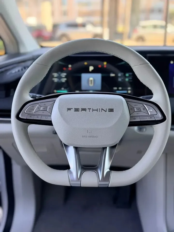 Forthing V9  PHEV Van 1,5 T AT 7asientos Hibrido — foto 9