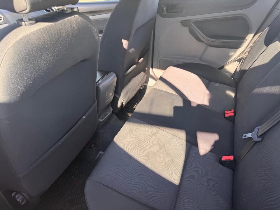 Ford FOCUS 4P 1,6 Trend Exe — foto 2
