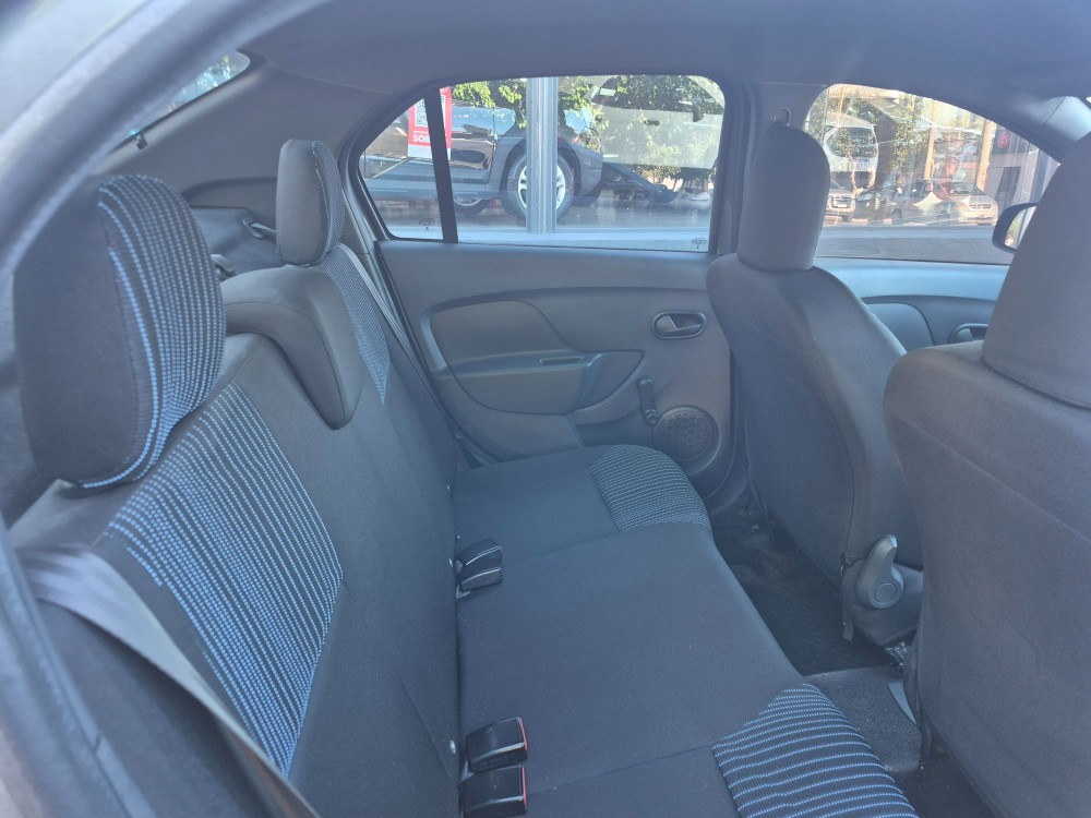 Renault Logan 4P 1,6 16V Life — foto 3