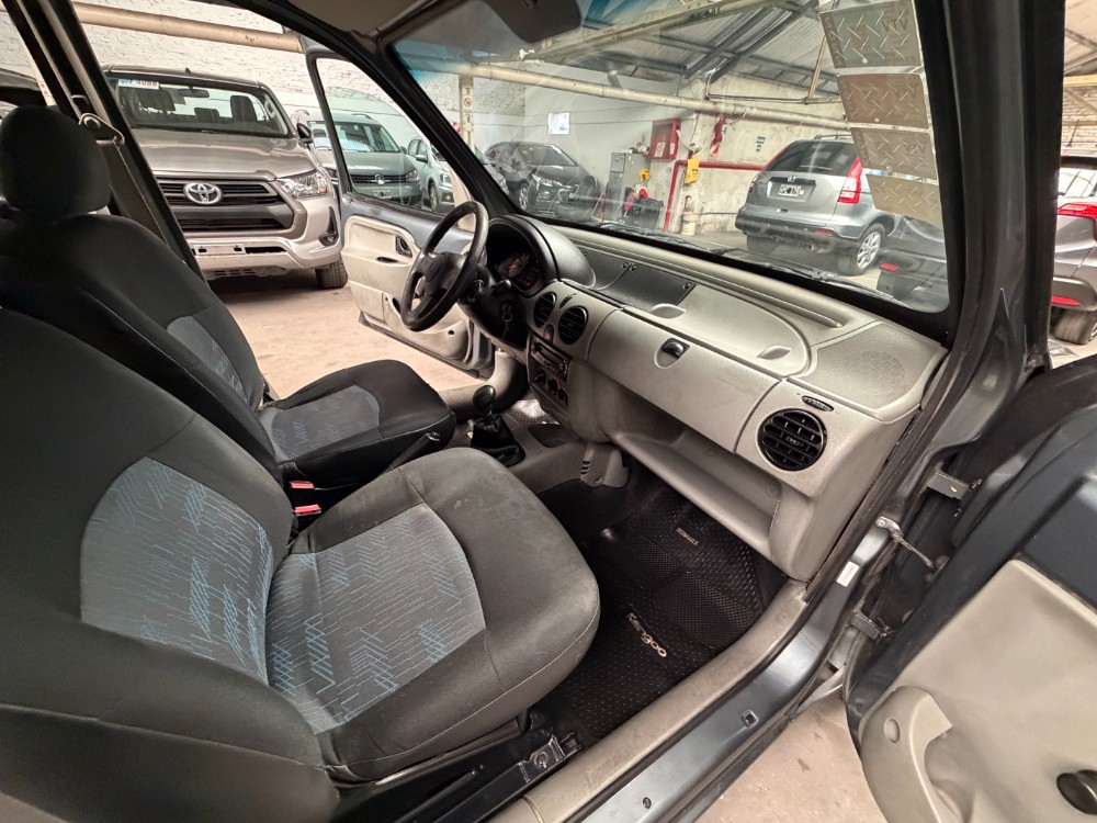 Renault Kangoo Express Confort 1.6 5A CD DA CA SVT — foto 13