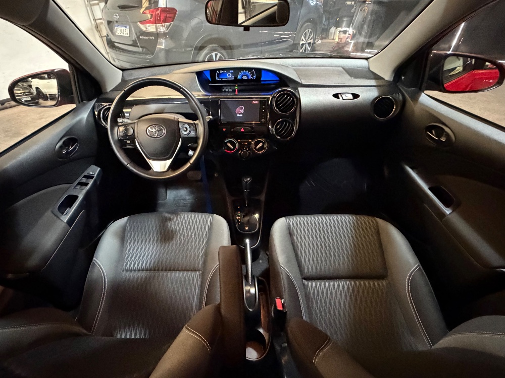 Toyota Etios 5P 1,5 Xls — foto 3