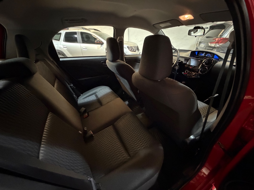 Toyota Etios 5P 1,5 Xls — foto 8