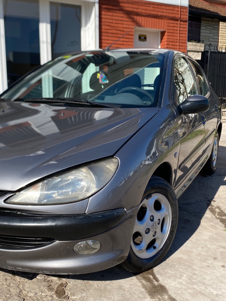 Peugeot 206 XR 1.6 — foto 2