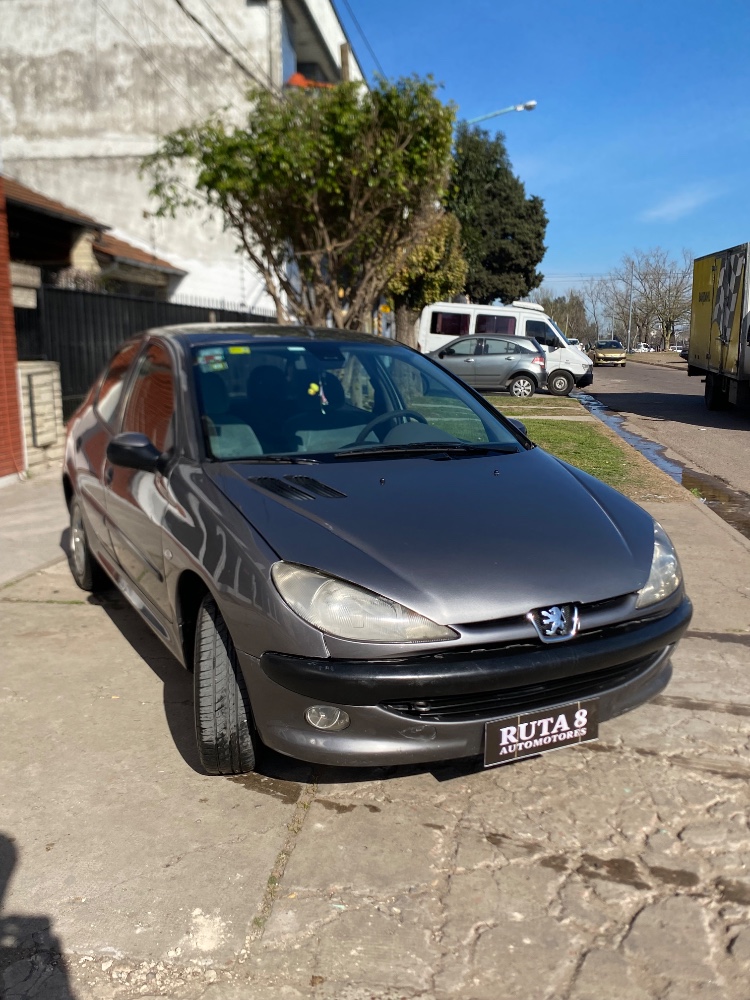 Peugeot 206 XR 1.6 — foto 3