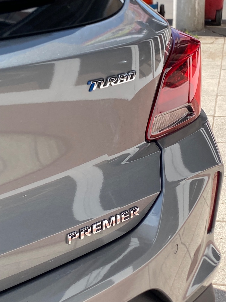 Chevrolet ONIX 5P 1,0 T Premier AT 2026 — foto 2