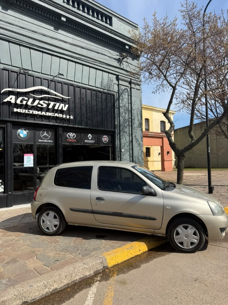 Renault Clio 1.6 — foto 2